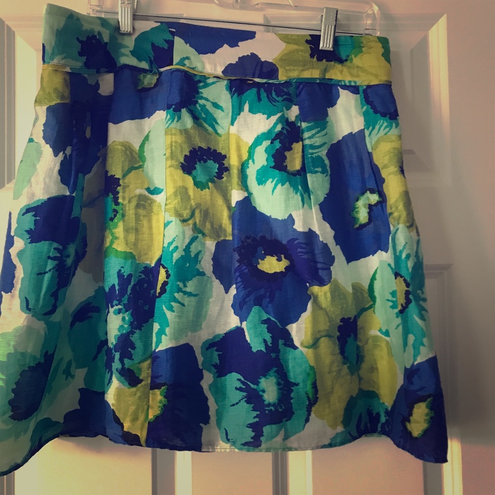 Loft floral pleated skirt